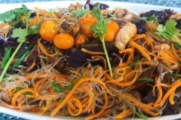 Miến dong xào lòng gà